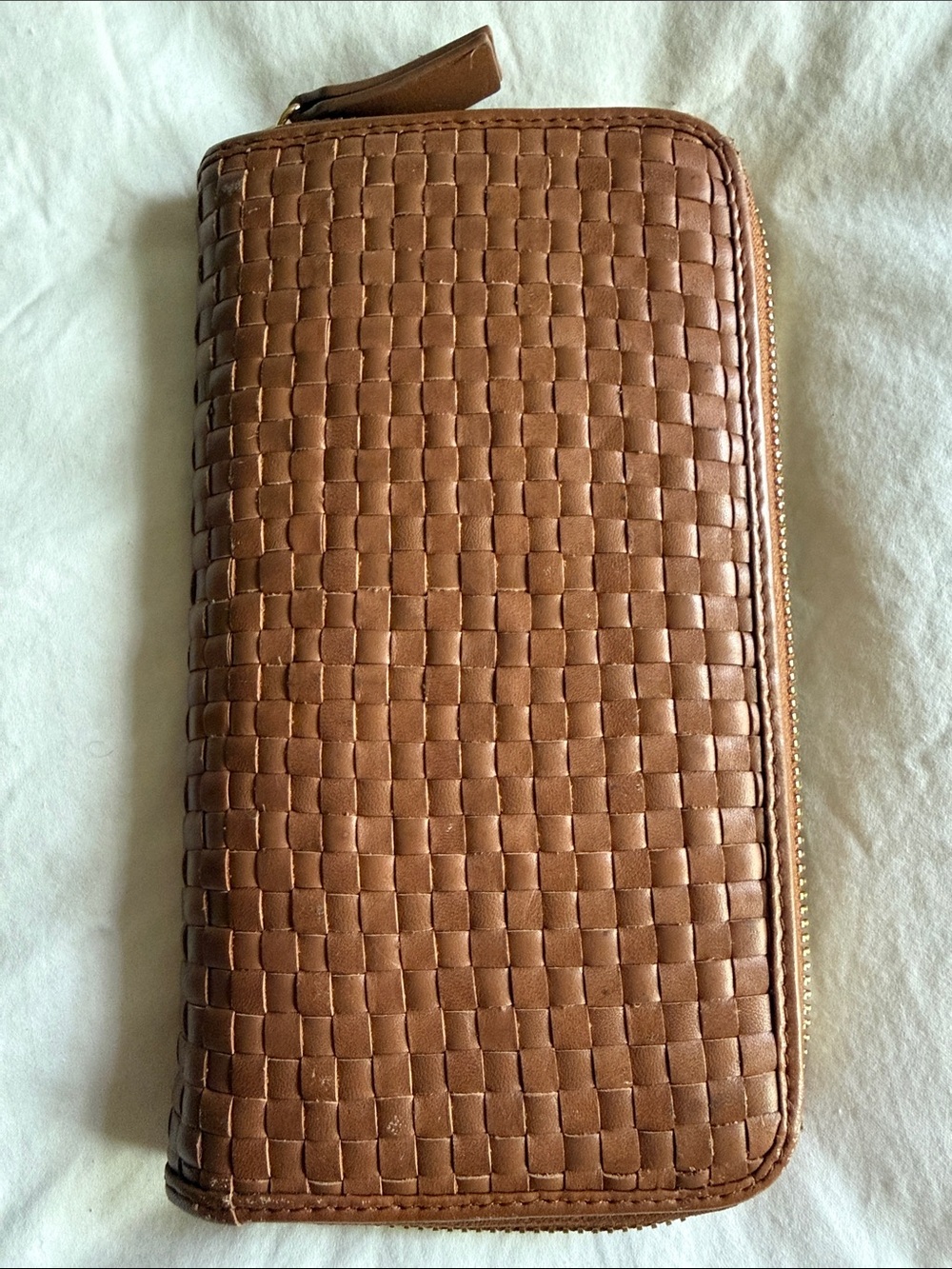 Quince Brown Woven Zip-Around Card Holder Wallet - Picture 3 of 5